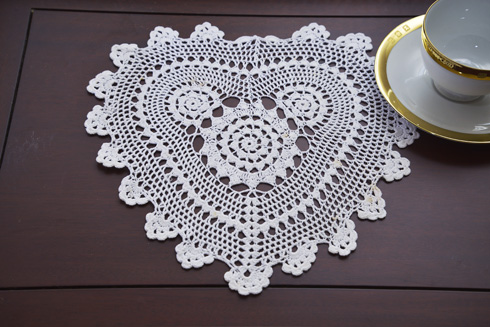 White color Heart Shape Crochet Lace Doilies 12" Heart Crochet